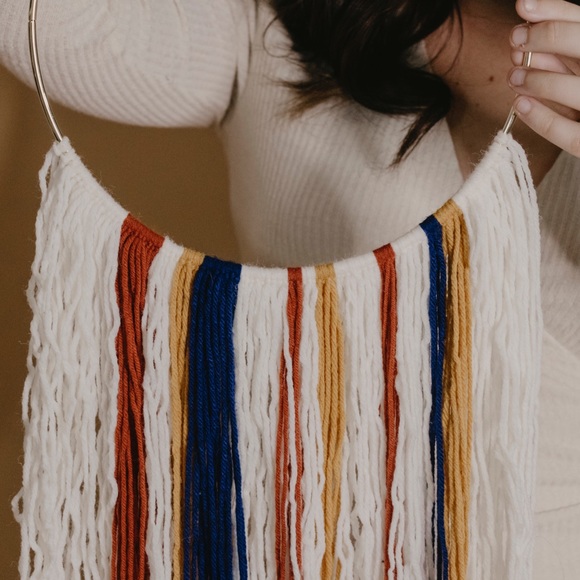 Boho ring macrame wall hanging - Picture 3 of 3